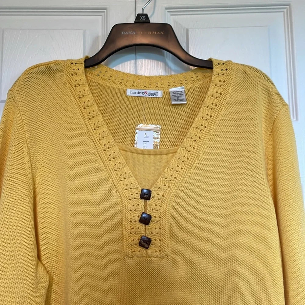 NWT Women’s 2X Hastings & Smith yellow knit sweater V-neck buttons